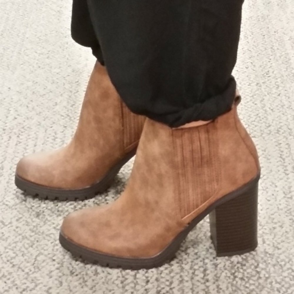 Booties with tred!